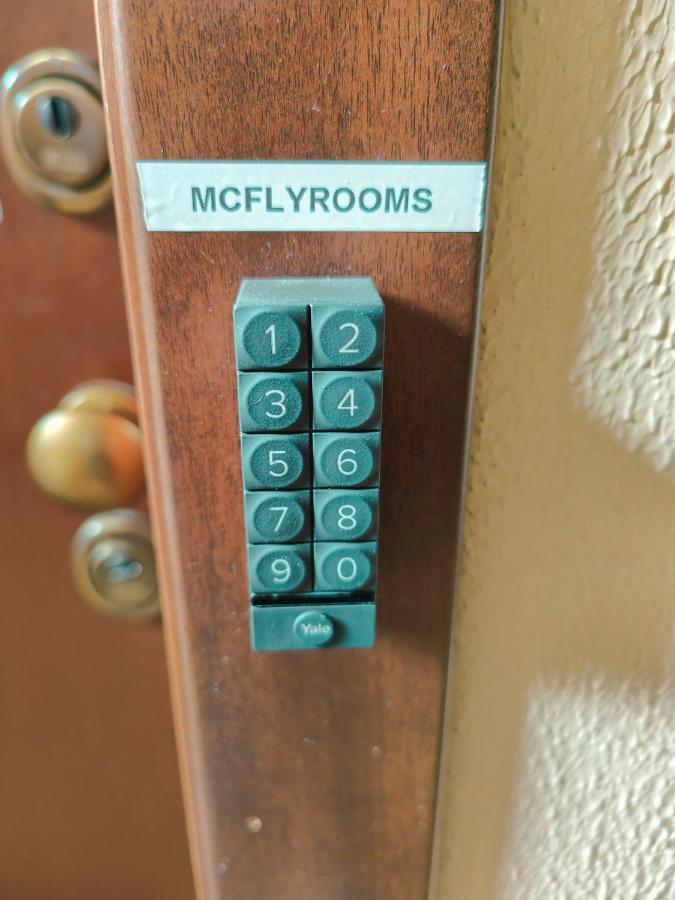 Mc Fly Rooms Malpensa Airport 加拉瑞特 外观 照片